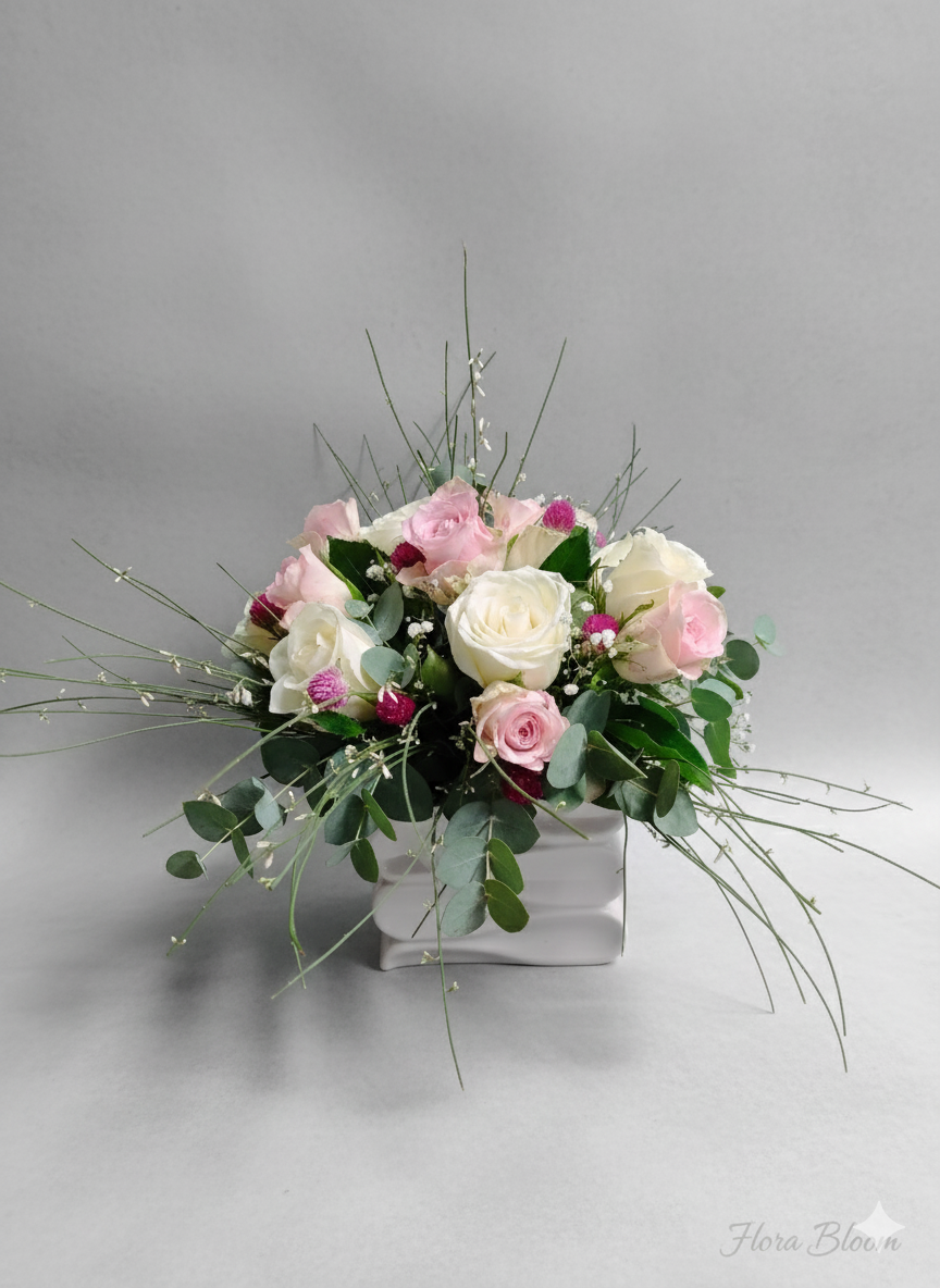 Delicatezza e Stile Moderno: Composizione Rosa e Panna